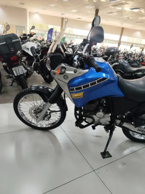 YAMAHA XTZ 250 TENER, Foto 7