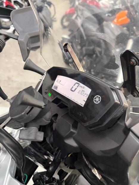 YAMAHA XTZ 250 TENER, Foto 4
