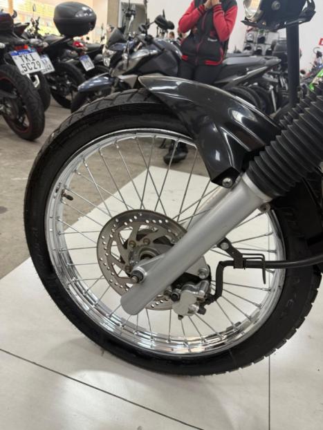 YAMAHA XTZ 250 TENER, Foto 9