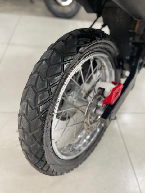 YAMAHA XTZ 250 TENER, Foto 3