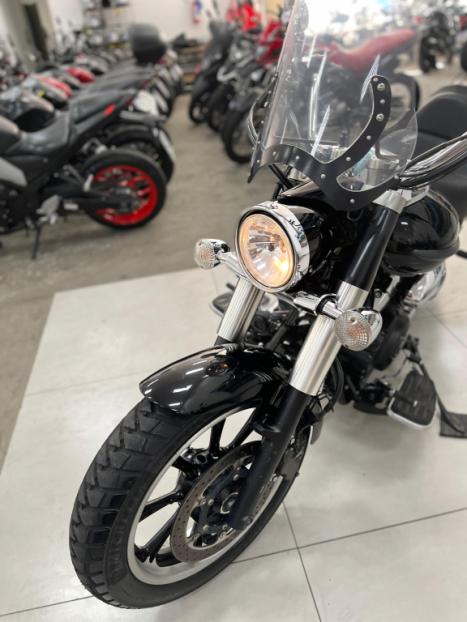 YAMAHA XVS MidnightStar 950, Foto 2