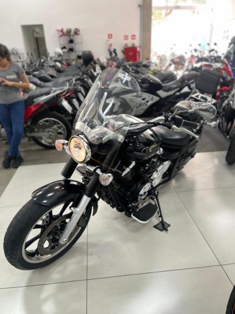 YAMAHA XVS MidnightStar 950, Foto 4