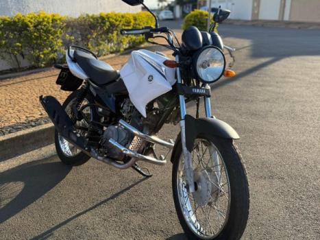YAMAHA YBR 125 E, Foto 7