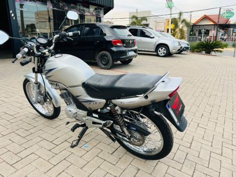 YAMAHA YBR 125 ED, Foto 3