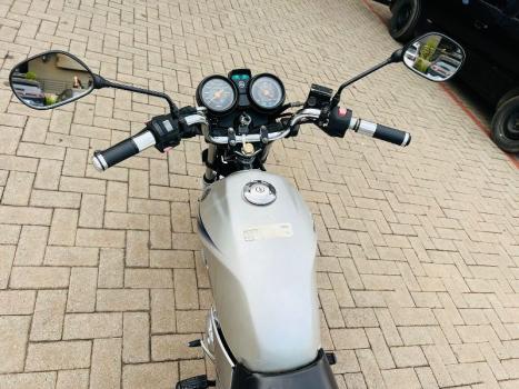 YAMAHA YBR 125 ED, Foto 5