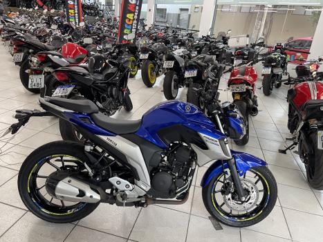 YAMAHA YS Fazer 250 , Foto 3