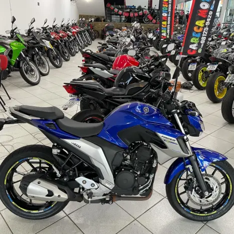 YAMAHA YS Fazer 250 , Foto 6