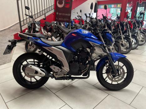 YAMAHA YS Fazer 250 , Foto 8