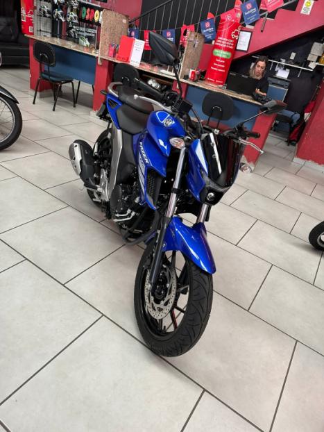 YAMAHA YS Fazer 250 , Foto 4