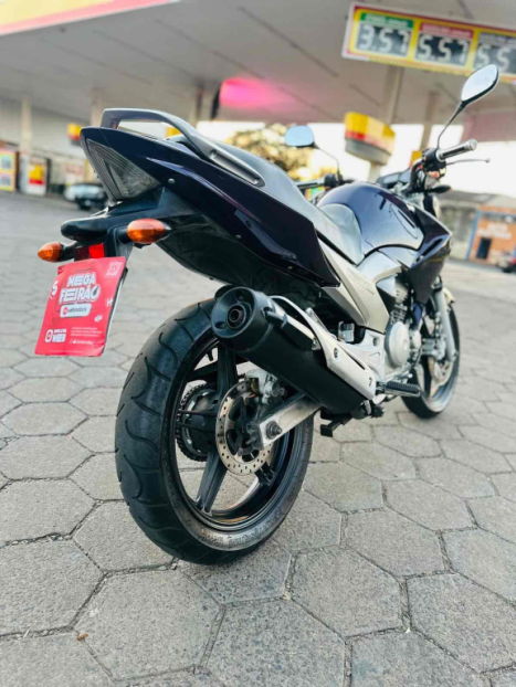 YAMAHA YS Fazer 250 , Foto 4