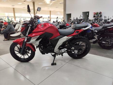 YAMAHA YS Fazer 250 , Foto 4
