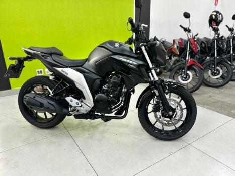 YAMAHA YS Fazer 250 , Foto 2