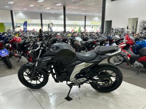 YAMAHA YS Fazer 250 , Foto 10