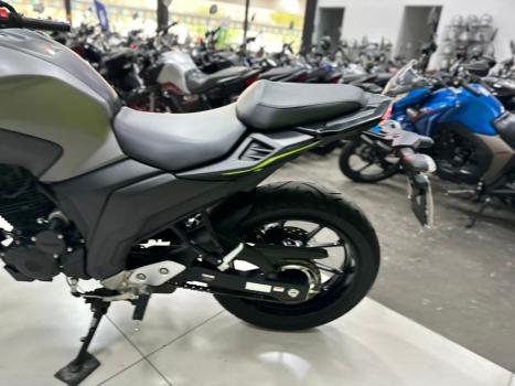 YAMAHA YS Fazer 250 , Foto 4