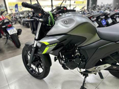 YAMAHA YS Fazer 250 , Foto 5
