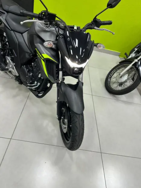 YAMAHA YS Fazer 250 , Foto 8