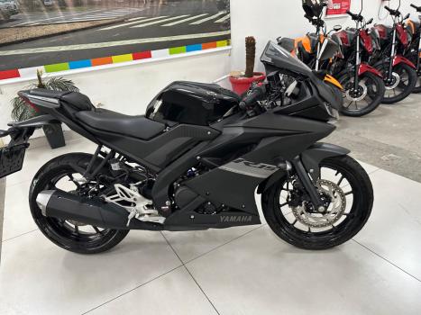 YAMAHA YZF R15 150 ABS, Foto 1