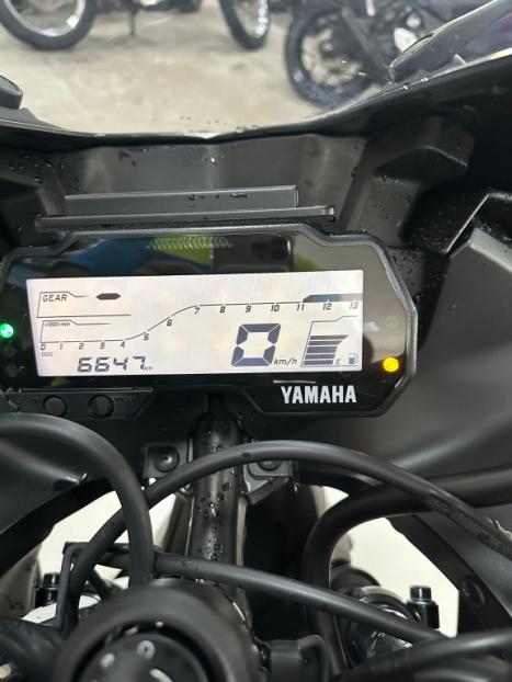 YAMAHA YZF R15 150 ABS, Foto 6