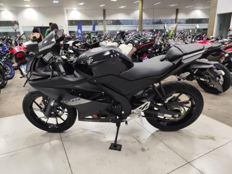YAMAHA YZF R15 150 ABS, Foto 6
