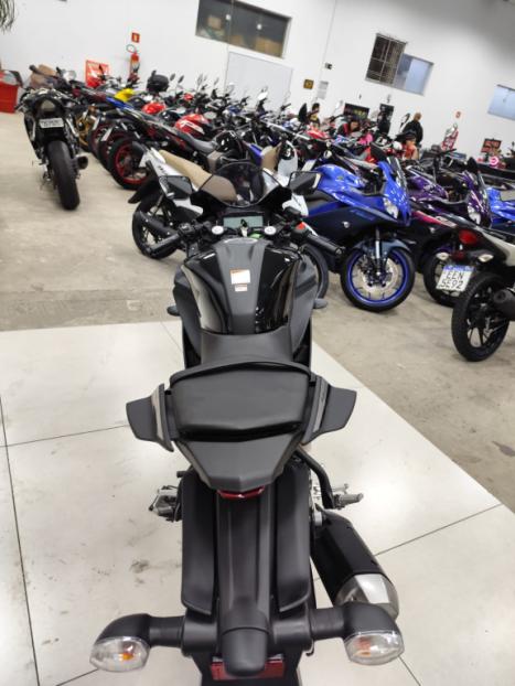 YAMAHA YZF R15 150 ABS, Foto 8