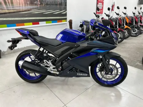 YAMAHA YZF R15 150 ABS, Foto 8