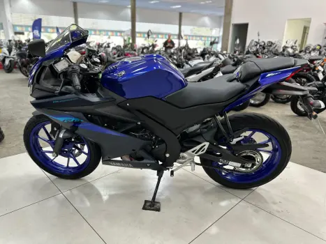 YAMAHA YZF R15 150 ABS, Foto 9