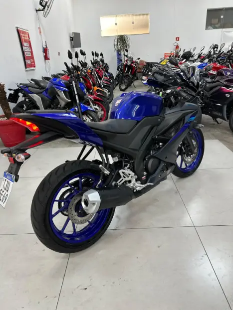 YAMAHA YZF R15 150 ABS, Foto 10