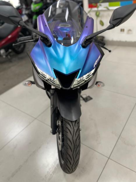 YAMAHA YZF R15 150 ABS, Foto 4