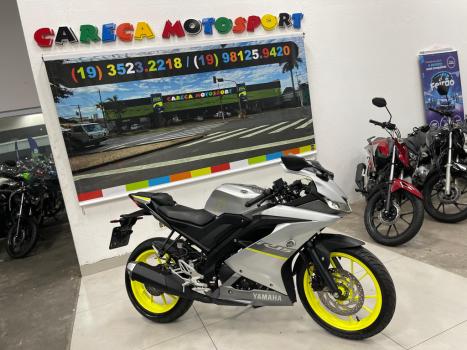 YAMAHA YZF R15 150 ABS, Foto 1