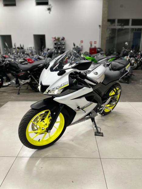 YAMAHA YZF R15 150 ABS, Foto 5
