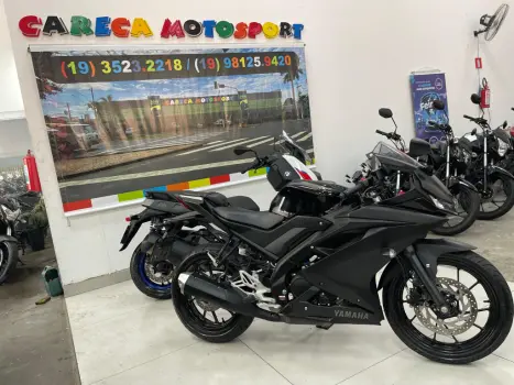 YAMAHA YZF R15 150 ABS, Foto 1