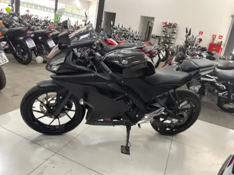 YAMAHA YZF R15 150 ABS, Foto 6