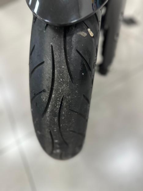 YAMAHA YZF R3 300 , Foto 2