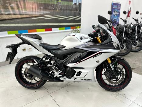 YAMAHA YZF R3 300 , Foto 9