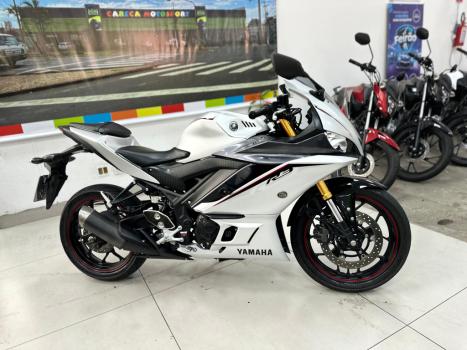 YAMAHA YZF R3 300 , Foto 10