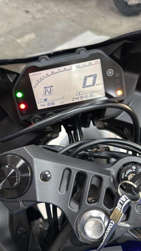 YAMAHA YZF R3 300 , Foto 2