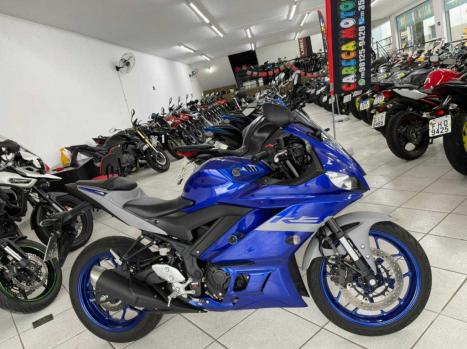 YAMAHA YZF R3 300 ABS, Foto 1