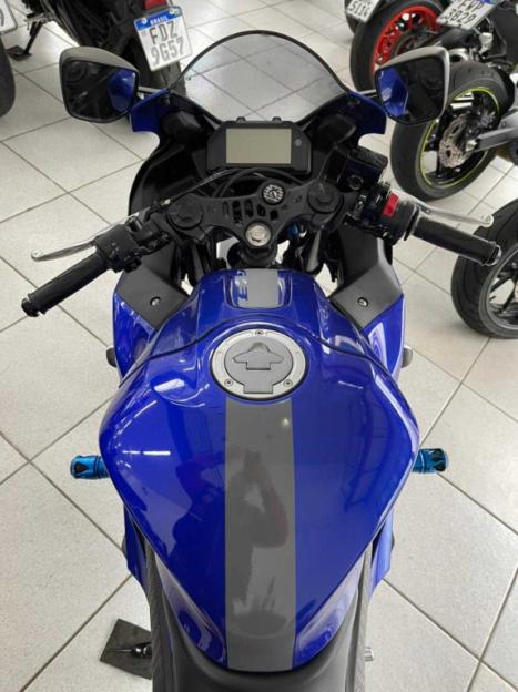 YAMAHA YZF R3 300 ABS, Foto 2