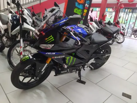 YAMAHA YZF R3 300 ABS, Foto 2