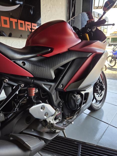 YAMAHA YZF R3 300 ABS, Foto 8