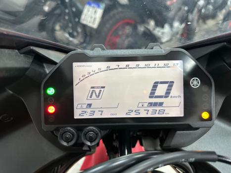 YAMAHA YZF R3 320 ABS, Foto 6