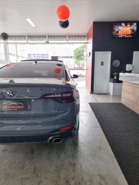 VOLKSWAGEN Jetta 2.0 4P 350 TSI GLI AUTOM�TICO DSG, Foto 3