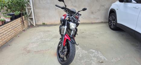 YAMAHA MT-07 700 ABS, Foto 2