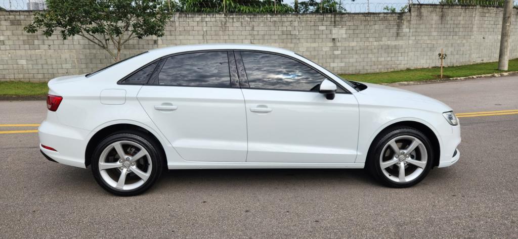 AUDI A3 Sedan - Foto