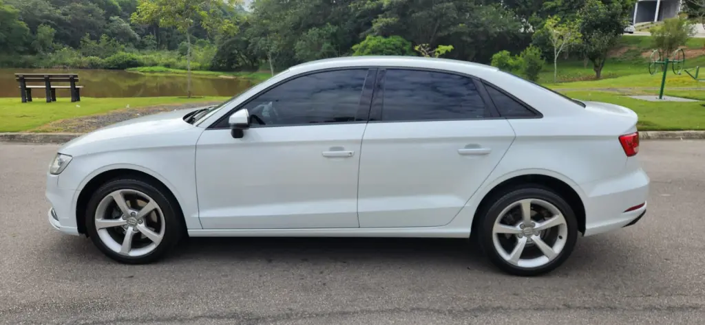 AUDI A3 Sedan - Foto