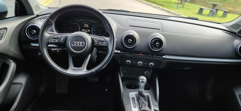 AUDI A3 Sedan - Foto