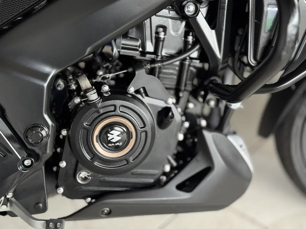 BAJAJ Dominar 400 - Foto