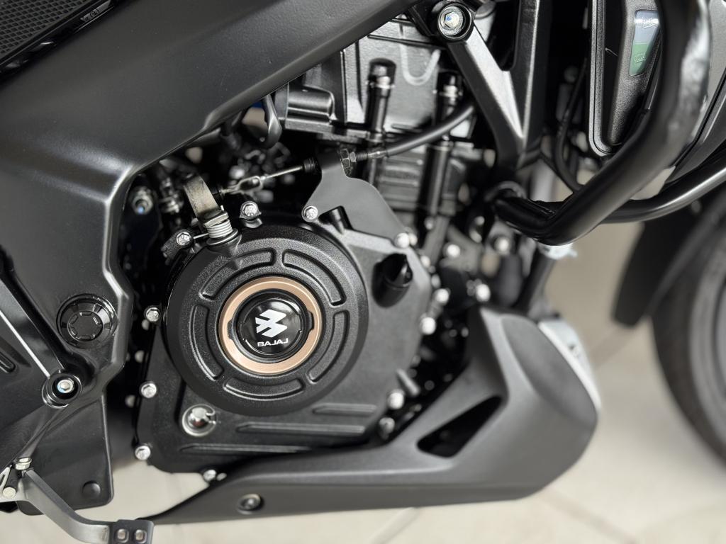 BAJAJ Dominar 400 - Foto