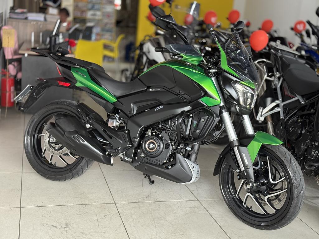 BAJAJ Dominar 400 - Foto