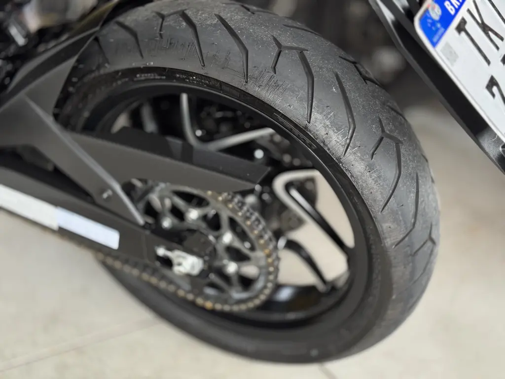 BAJAJ Dominar 400 - Foto